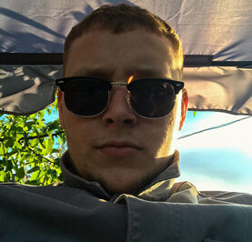 Женя